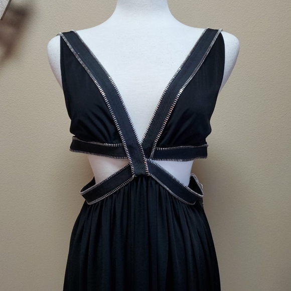 New Each x Other Gown Prom Dress - Picture 2 of 10